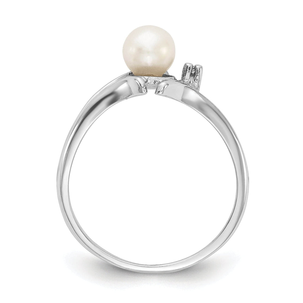 14k White Gold Pearl Diamond Ring