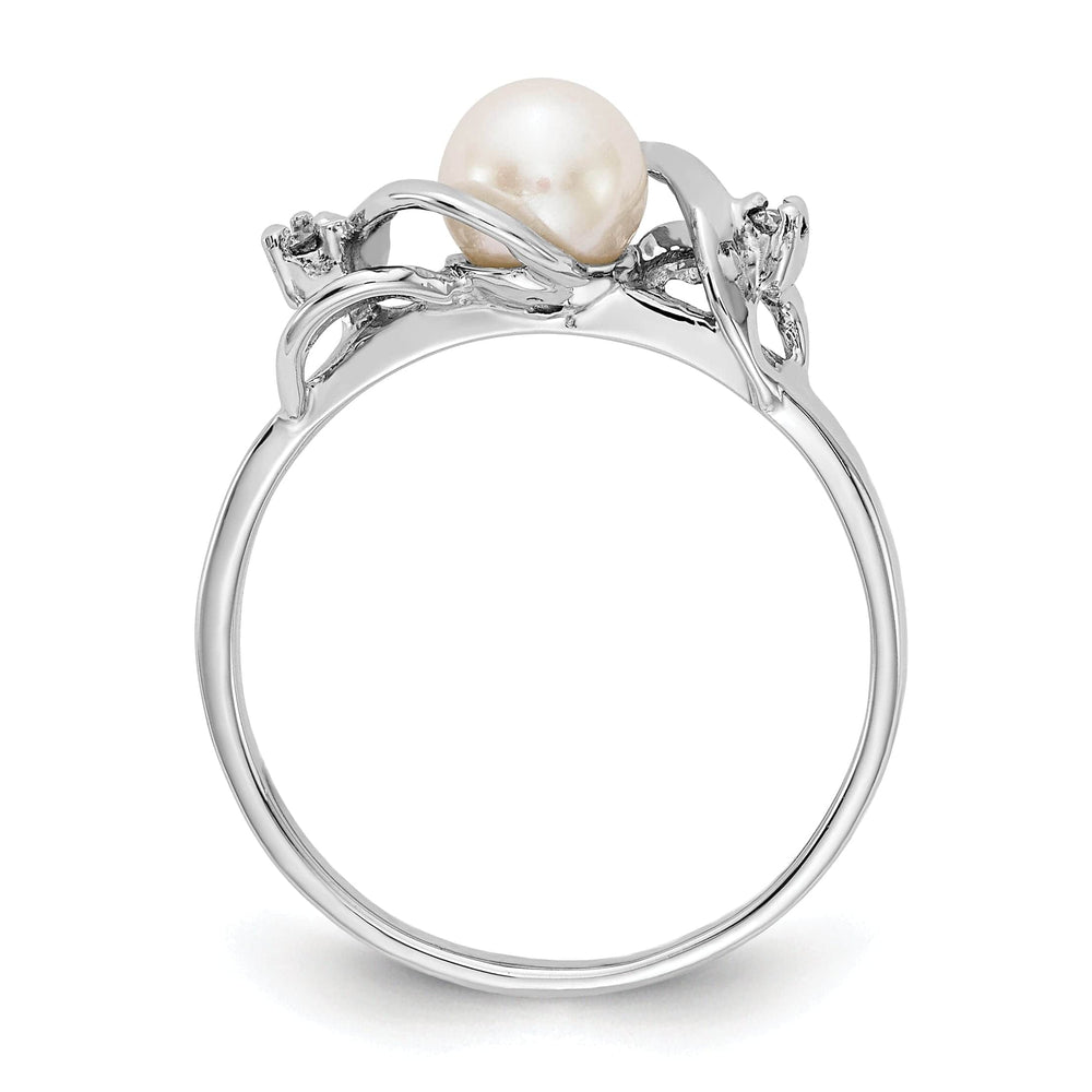 14k White Gold Pearl Diamond Ring