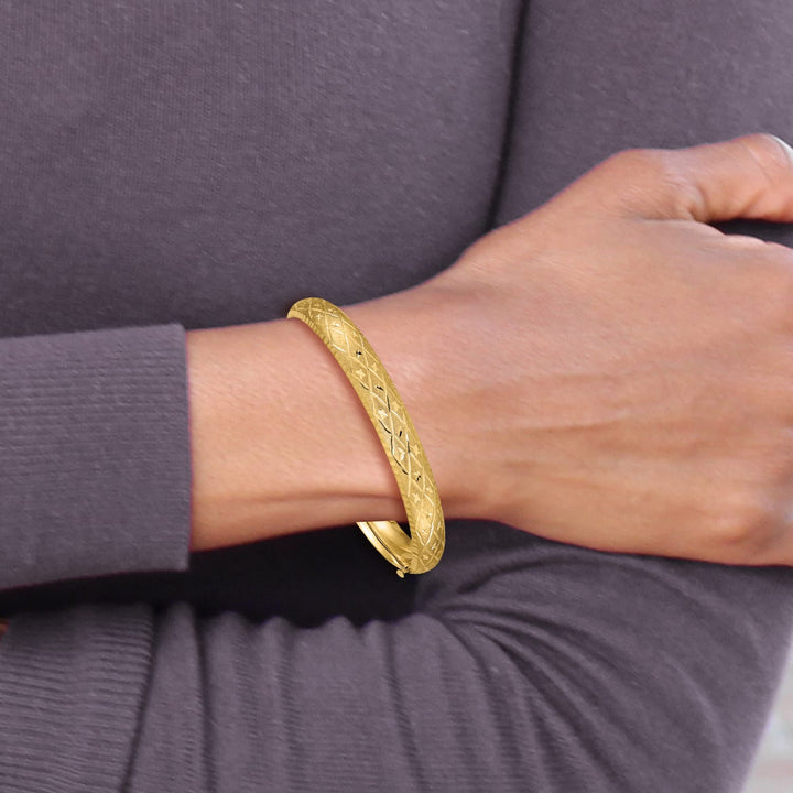 10K Yellow Gold 8.75 mm D.C. Polished Hinged Bangle