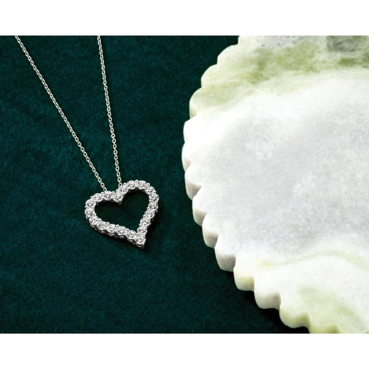 14K White Gold 2 carat Diamond Heart 18 inch Necklace