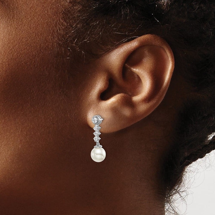 14K White Gold 6-7mm White Round Freshwater Pearl and .34 Earrings