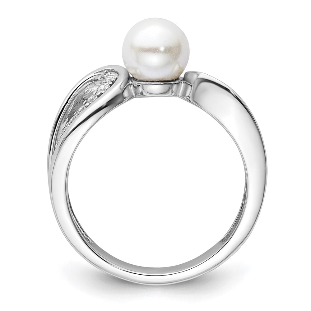 14k White Gold Diamond and White Freshwater Cultured Pearl Ring Size 7