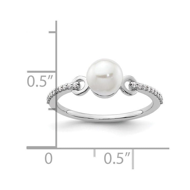 14k White Gold White Freshwater Cultured Pearl 1/15 Carat Diamond Ring Size 7
