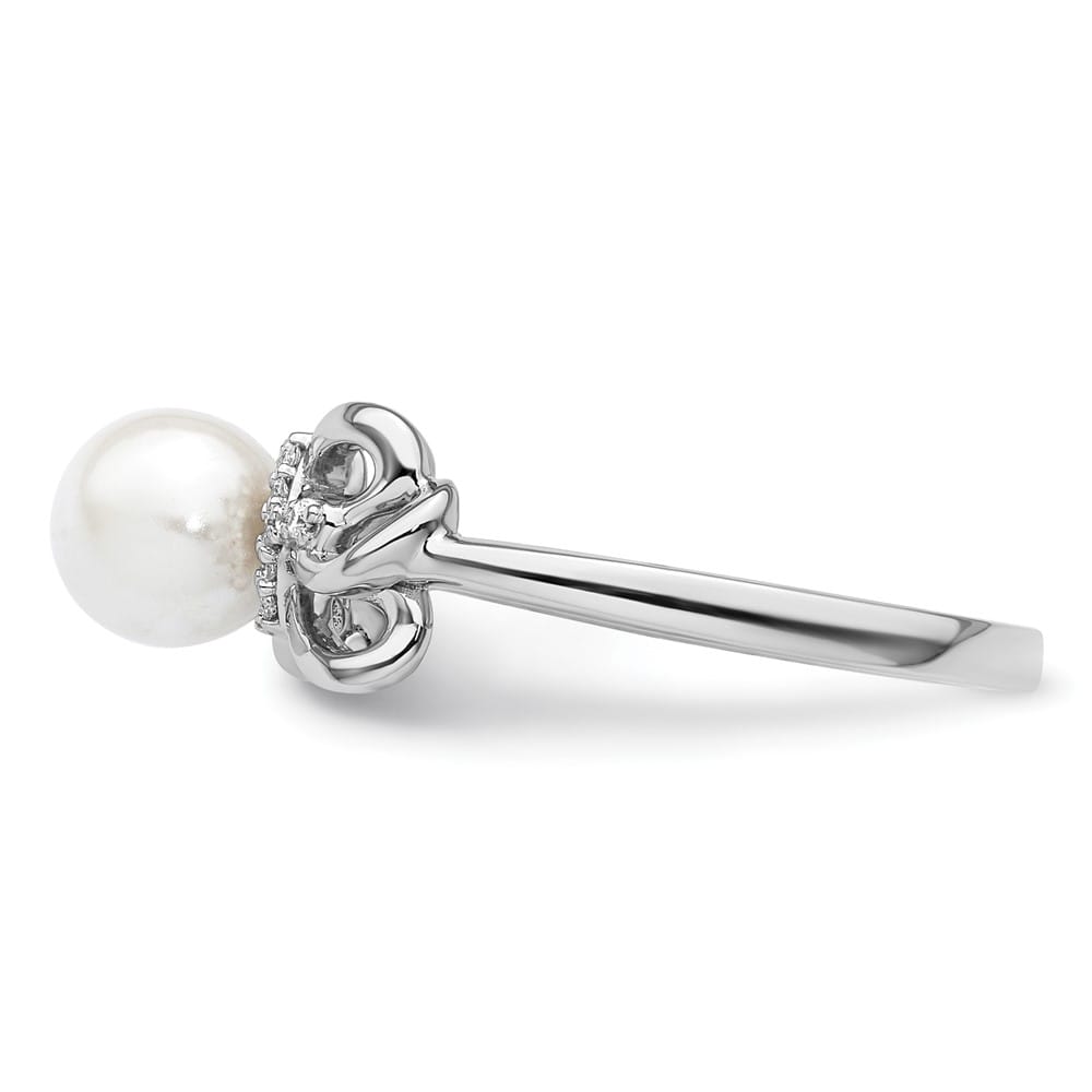 14k White Gold White Freshwater Cultured Pearl 1/20 Carat Diamond Ring Size 7