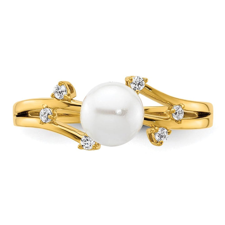14k Yellow Gold 1/10 Carat Diamond and White Cultured Pearl Ring Size 7