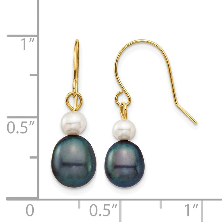 14K Yellow Gold 4-7mm Black Rice and White Round Freshwater Earrings