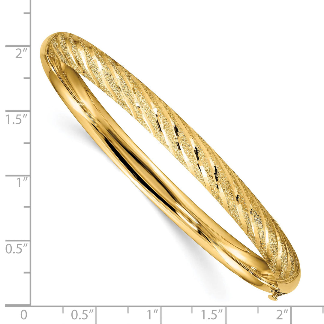 14k Textured Diamond-cut 6.20mm Twisted Hinged Oval Bangle Bracelet