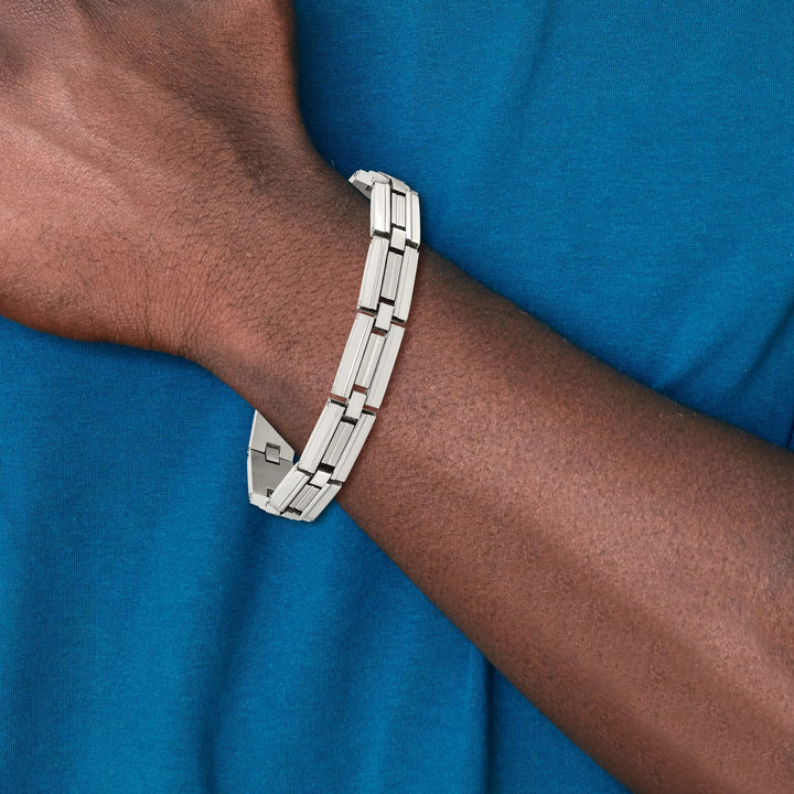 Chisel Stainless Steel Brushed and Polished 8.5 inch Link Bracelet