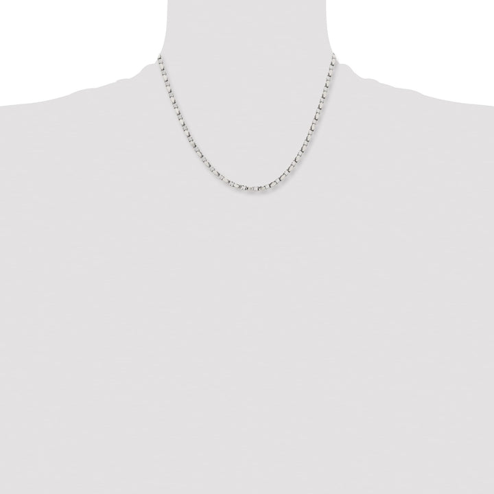 Chisel Stainless Steel Fancy Link 18in Chain
