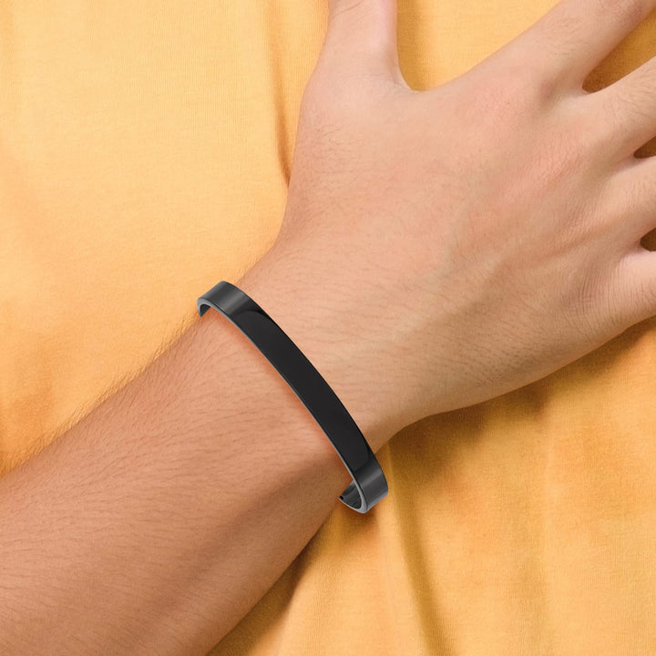 Chisel Stainless Steel Polished Black IP-plated 9mm Cuff Bangle