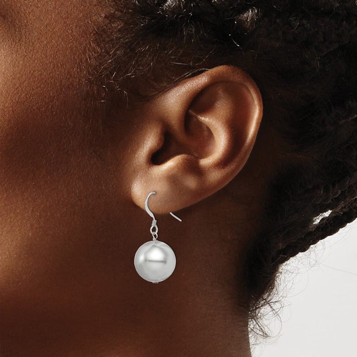 Sterling Silver 14-15mm Gray Round Shell Pearl Dangle Earrings, view 3 of 4