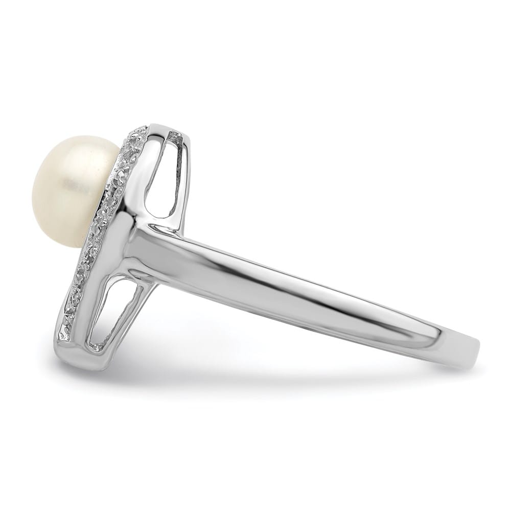 Sterling Silver Diamond and Freshwater Cultured Pearl 6.5 mm Ring