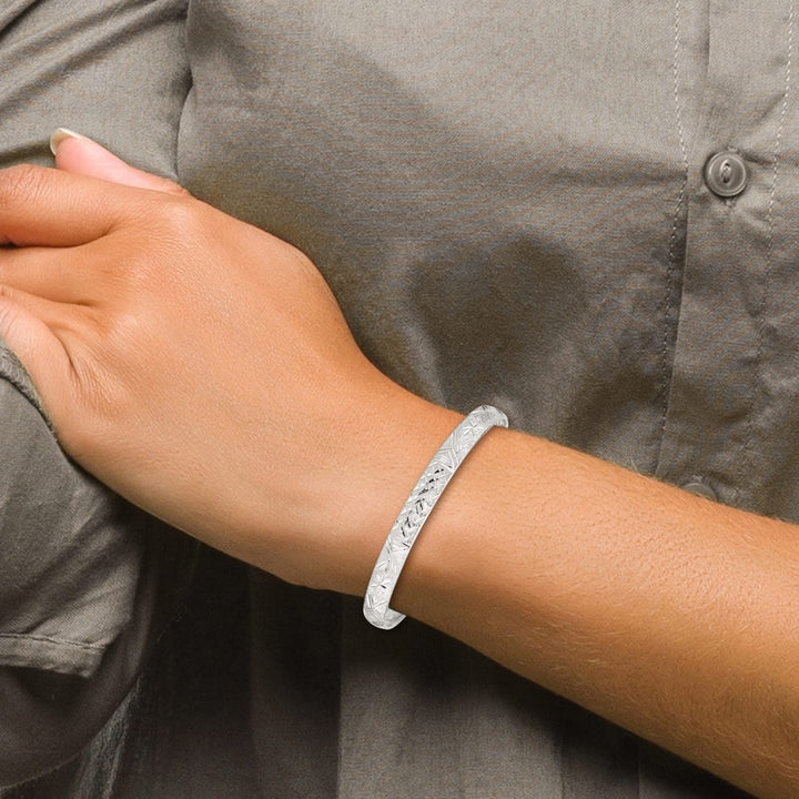 Sterling Silver Laser and D.C. 6.5mm Flexible Bangle