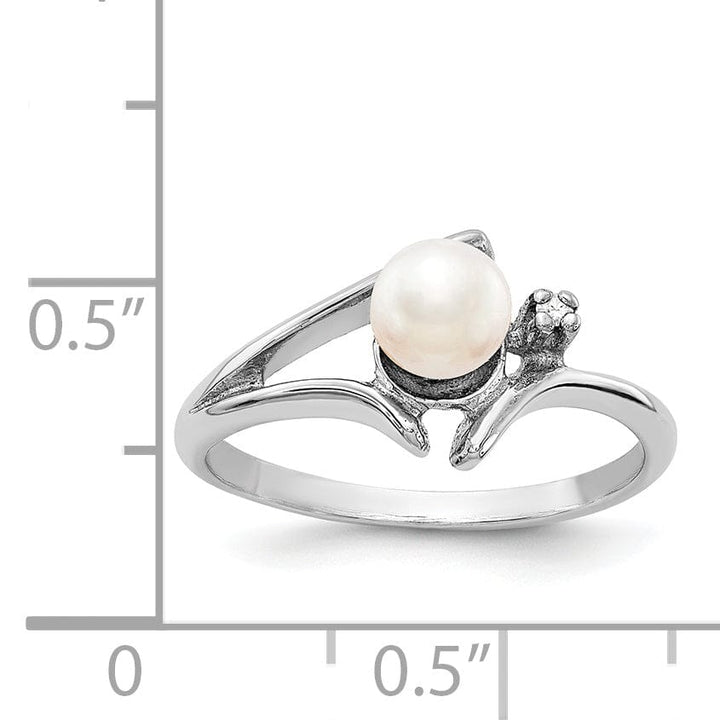Lovely Rita's Ring 14k White Gold Pearl Diamond Ring