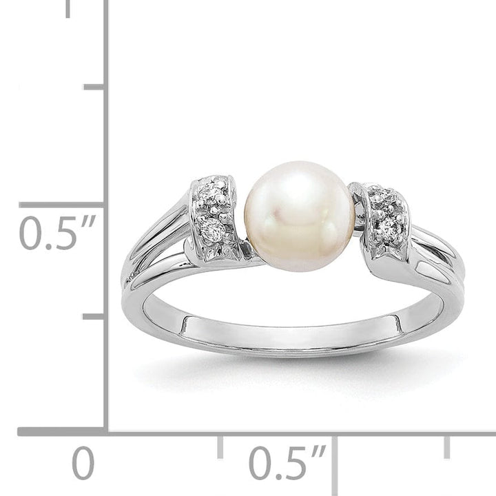 Lovely Rita's Ring 14k White Gold Pearl Diamond Ring